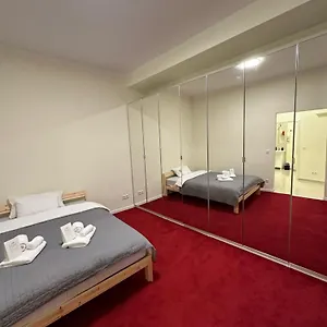 Datri Petite 6 Vienna